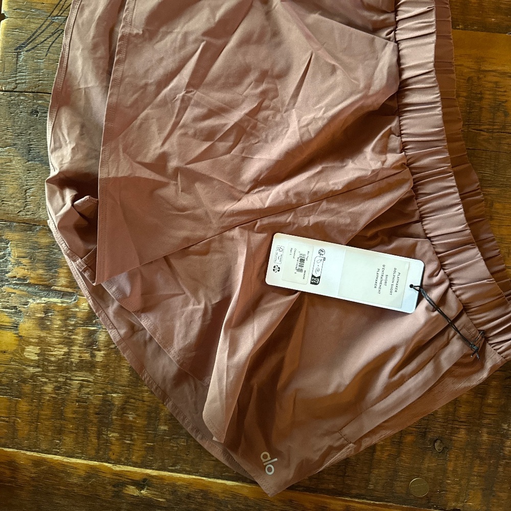 alo playmaker dolphin short